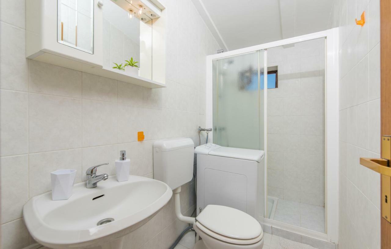 Apartman Tea Novigrad Istria Exterior foto